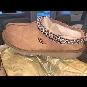 Kids ugg slippers